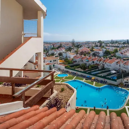 Апартаменти Luxpool *