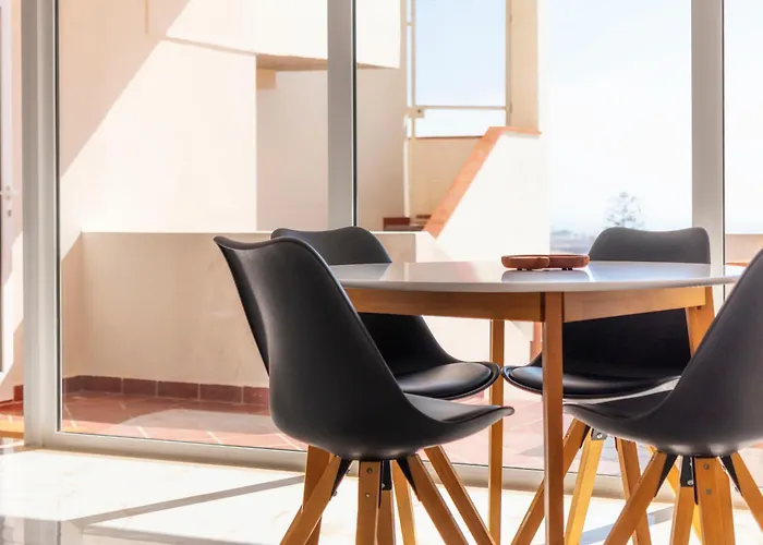 Апартаменти Luxpool *