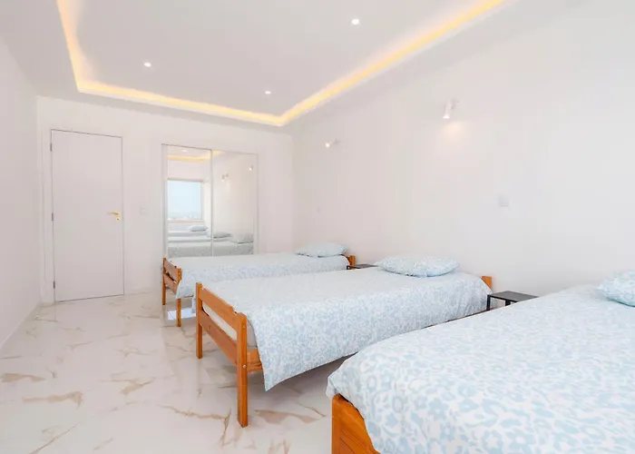 Апартаменти Luxpool Албуфейра