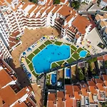 Luxpool شقة *
