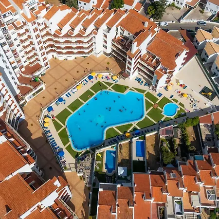 Luxpool Διαμέρισμα *