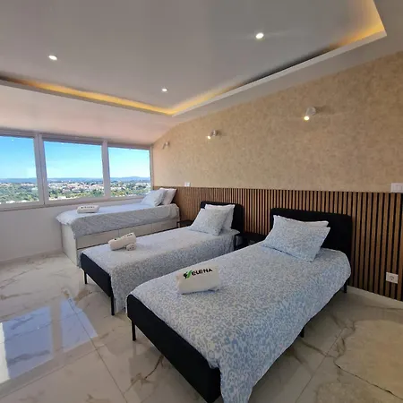 Luxpool *