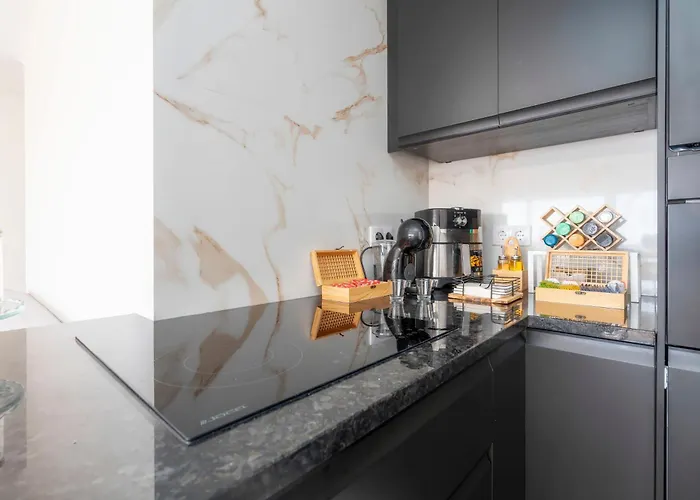 Luxpool * אלבופיירה